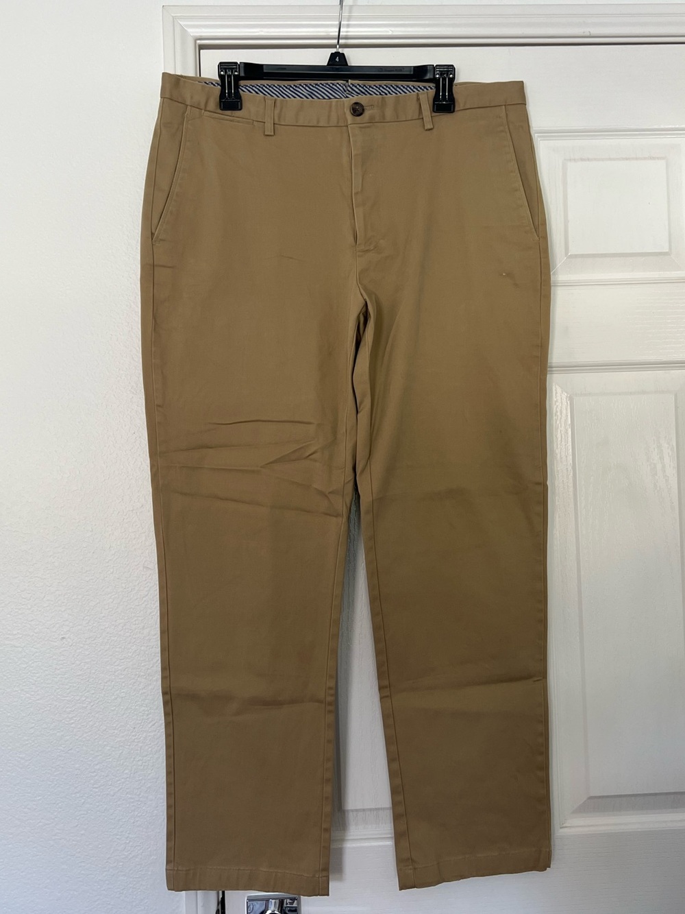 Men's Classic Pants in Khaki